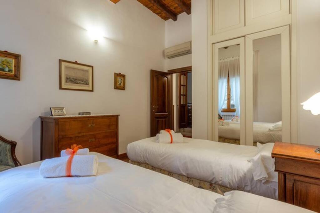 Apartamento Elegant Ramaglianti Flat -Santo Spirito District Florencia Exterior foto