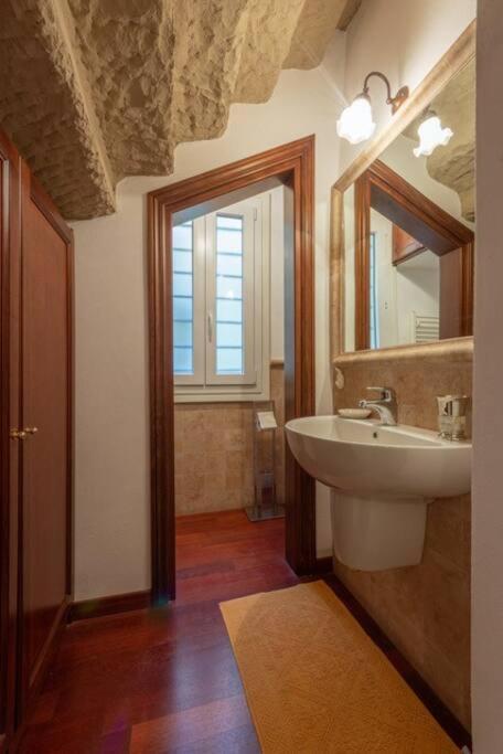 Apartamento Elegant Ramaglianti Flat -Santo Spirito District Florencia Exterior foto